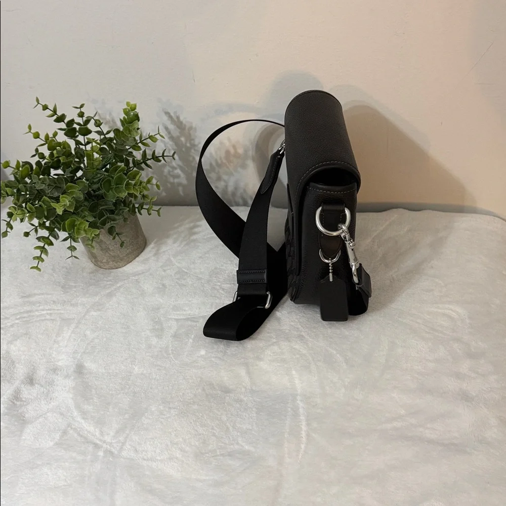 Lucas Crossbody Coach Bag - Picture 10 of 11